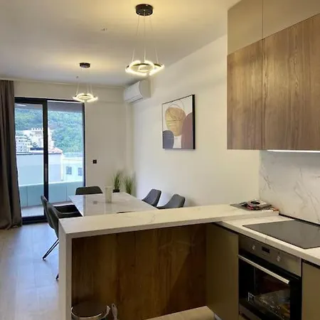 Modern 2br In Rafailovici - Near The Apartment