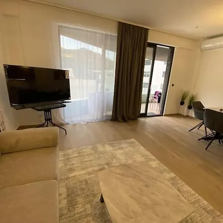 Apartment Modern 2br In Rafailovici - Near The